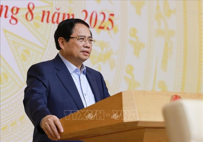 El primer ministro de Vietnam, Pham Minh Chinh, habla en la reunión. (Fuente: VNA) tt4-040825.jpg