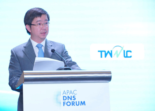 El viceministro de Ciencia y Tecnología, Bui Hoang Phuong, habla en el foro. (Fuente: ictvietnam.vn) tt-bui-hoang-phuong.jpg