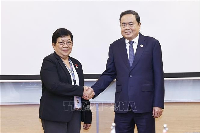 El presidente de la Asamblea Nacional de Vietnam, Tran Thanh Man, y su homologa de Timor Leste, Maria Fernanda Lay. (Fuente: VNA) maria-fernanda-lay-17092025-01.jpg