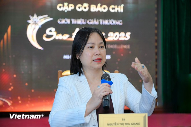 Nguyen Thi Thu Giang, vicepresidenta y secretaria general de VINASA, habla en el evento. (Foto: Minh Son/Vietnam+) 2-229.jpg