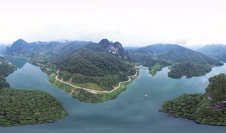 La bahía de Pa Khom promete potencial para el desarrollo turístico en la provincia de Lai Chau. (Foto: VNA)