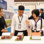 Zona de exhibición de modelos de viviendas adaptadas a desastres naturales y al cambio climático. (Foto: VNA)