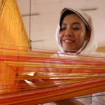 Esfuerzos por “mantener viva la llama” del oficio de tejido en provincia de Khanh Hoa