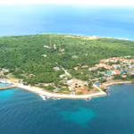 Con Co, de “isla de acero” a “joya verde” en el Mar del Este
