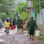 Guardia Fronteriza de Vietnam apoya a la población afectada por inundaciones 