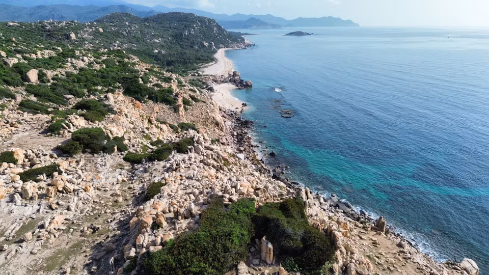 La belleza del parque de piedras en el Parque Nacional de Nui Chua (Ninh Thuan). (Foto: VNA)