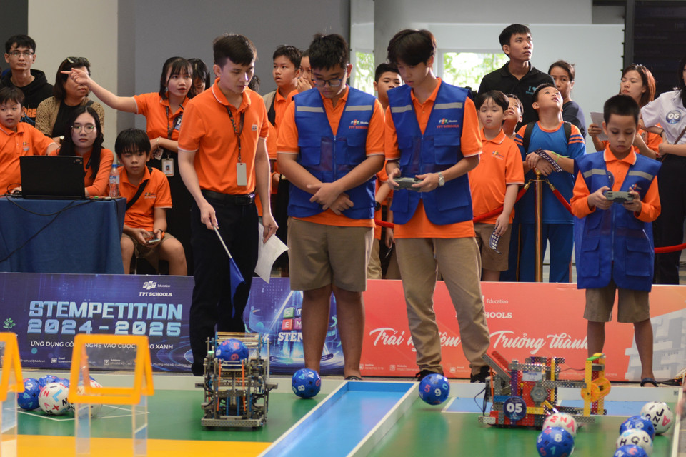 El Día Abierto de Ciencia y Tecnología OPEN STEM DAY 2024 en la Escuela Primaria y Secundaria FPT de Da Nang atrajo a más de seis mil estudiantes, padres y maestros de las ciudades de Da Nang y Quang Nam. (Foto: VNA)