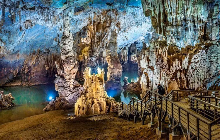 Paisajes impresionantes dentro de la cueva Phong Nha. (Fuente: VNA)