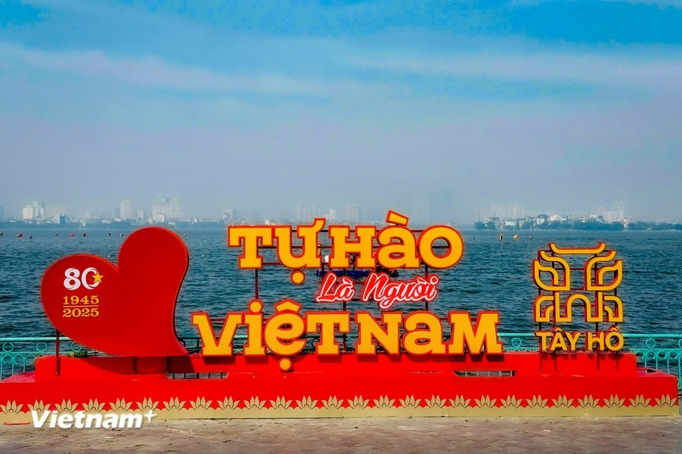 Alrededor del Lago del Oeste hay muchos lugares hermosos para “check-in”, muy populares entre los jóvenes. (Foto: Vietnam+)