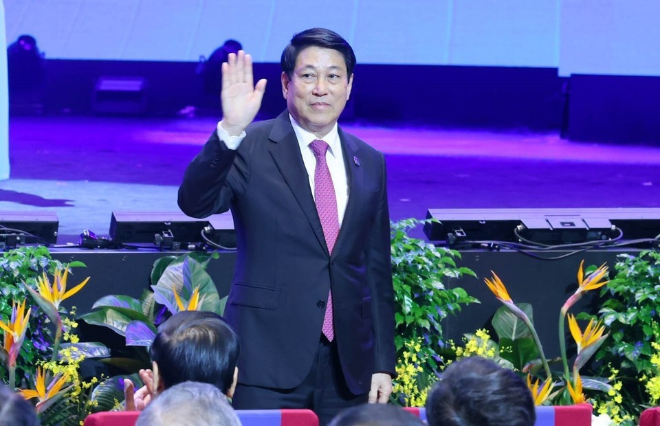 El presidente vietnamita, Luong Cuong, asiste a la ceremonia de firma y a la conferencia de alto nivel de la Convención de las Naciones Unidas contra la Ciberdelincuencia (Convención de Hanoi). (Foto: VNA)