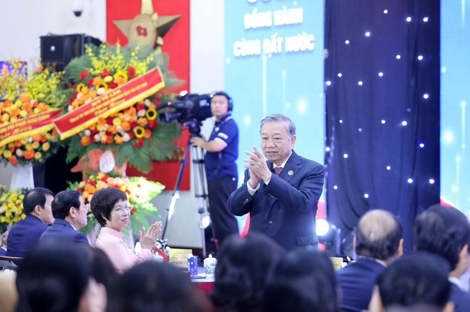 El secretario general To Lam asiste al 80º aniversario de la fundación de la VNA. (Foto: VNA)