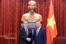 El secretario general del Partido Comunista de Vietnam y presidente de la República, To Lam, recibió hoy en esta capital al presidente del Banco de Japón para la Cooperación Internacional de (JBIC), Maeda Tadashi. (Fuente: VNA)