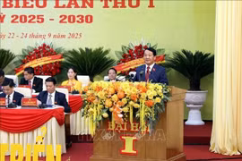 El secretario del Comité partidista de Tuyen Quang, interviene en la Asamblea. (Fuente: VNA)
