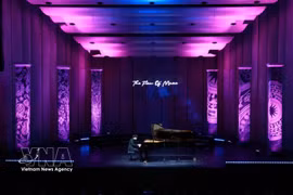 El programa especial de conciertos "El Flujo de la Música" conmemora el 76.º aniversario del establecimiento de relaciones diplomáticas entre Vietnam y Polonia. (Foto: VNA)