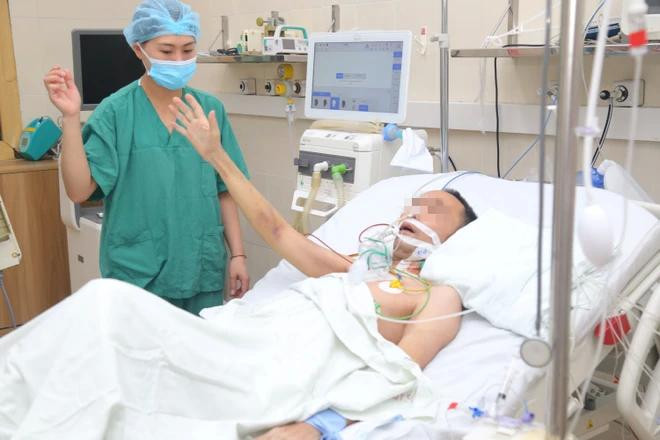 El paciente postrasplantado simultáneo de corazón e hígado está recuperando la salud (Fuente:Vietnamplus) 4.webp