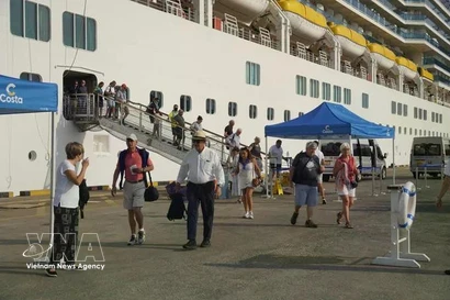 Los turistas del crucero empiezan su paseo por Ciudad Ho Chi Minh (Fuente: sggp.org.vn)