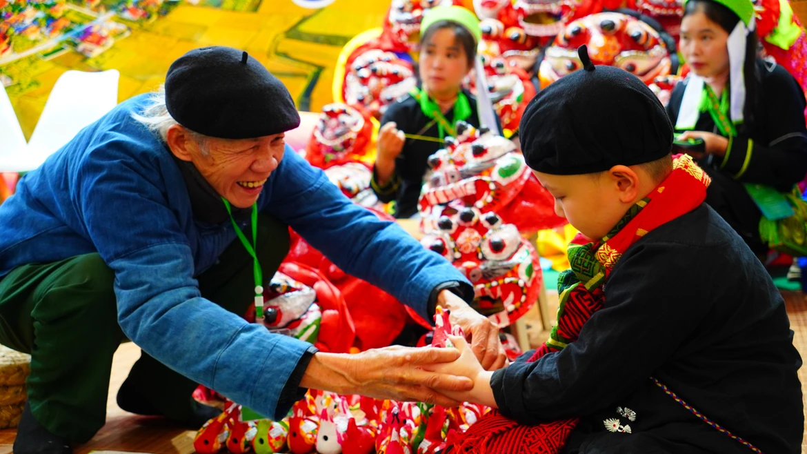 La belleza de las tradiciones étnicas en la Feria de Primavera 2026