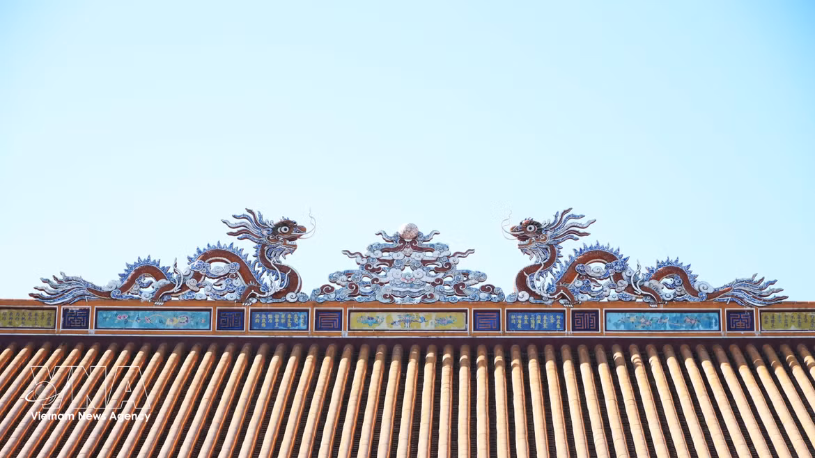 La poesía inscrita en la arquitectura imperial de Hue, un singular museo poético al aire libre