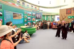 Exposición de Logros Nacionales continúa atrayendo a muchos visitantes