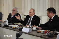 Presidente Putin destaca los crecientes lazos entre Rusia y Vietnam