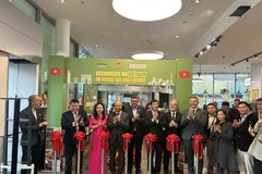 Inauguración de la Semana de Productos Vietnamitas en Francia 2025 (Foto: VNA)