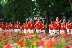 El IDH de Vietnam en 2023 alcanzó 0,766, ubicándolo en el puesto 93 entre 193 países y territorios (Foto: VNA)