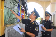 En la puerta fronteriza internacional de Tinh Bien, provincia de An Giang (Foto: VNA)
