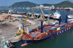 En el puerto internacional de Nghi Son, provincia centrovietnamita de Thanh Hoa. (Foto: VNA)