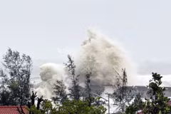 Tormenta Wipha se acerca rápidamente a Vietnam, con provincias costeras en alerta máxima