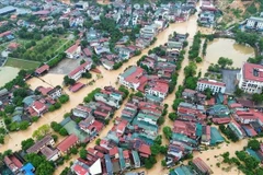 Más de 5.000 hogares en el barrio de Yen Bai, provincia de Lao Cai, se vieron afectados por las inundaciones. (Foto: VNA)
