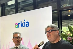 En una rueda de prensa para anunciar el lanzamiento del vuelo directo entre Tel Aviv y Hanoi. (Foto: VNA)