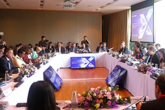 Panorama de la mesa redonda ministerial sobre confianza digital (Foto: VNA)