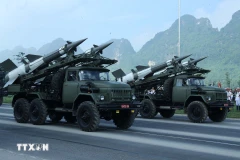 Vietnam realiza ensayo del desfile por el Día Nacional con tanques y misiles