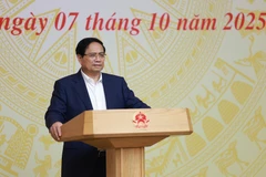 El primer ministro de Vietnam, Pham Minh Chinh, preside la reunión (Foto: VNA)