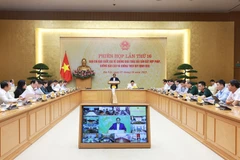 El primer ministro de Vietnam, Pham Minh Chinh, preside la reunión (Foto: VNA)