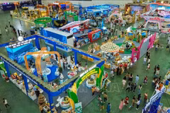 La Feria de Otoño 2025 atrajo a la participación de muchas empresas (Foto: VNA)