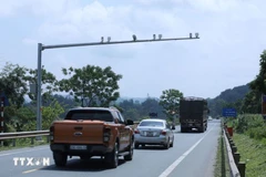 La Policía de Tránsito transferirá la información más rápida sobre las infracciones al propietario del vehículo a través de la aplicación VNeTraffic (Foto: VNA)