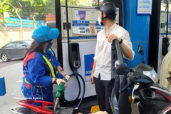 Una gasolinera en Hanoi (Foto: VNA)