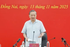 El secretario general del Partido Comunista de Vietnam, To Lam, interviene en la reunión de trabajo (Foto. VNA)
