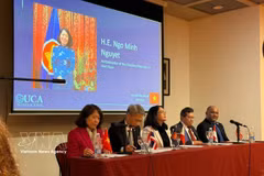 La embajadora de Vietnam en Argentina, Ngo Minh Nguyet, interviene en la cita (Foto: VNA)