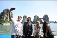 A los turistas musulmanes les encanta visitar la Bahía de Ha Long. (Foto: https://tracuuquyhoach.com/)
