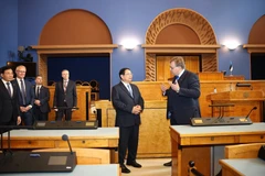 Premier vietnamita realiza visita oficial a Estonia