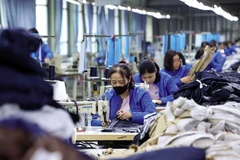 Las confecciones textiles son uno de los productos que se benefician del EVFTA para exportar a Europa. (Foto: https://baodautu.vn/)