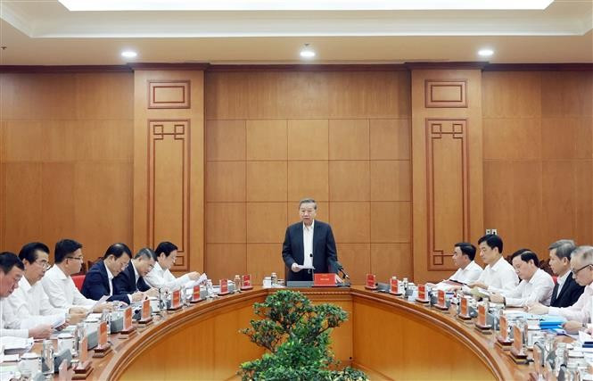 El secretario general del Partido Comunista de Vietnam, To Lam, interviene en el evento. (Fuente: VNA)