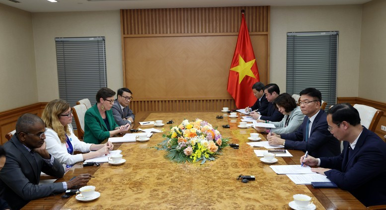 En la reunión. (Fuente: baochinhphu.vn)