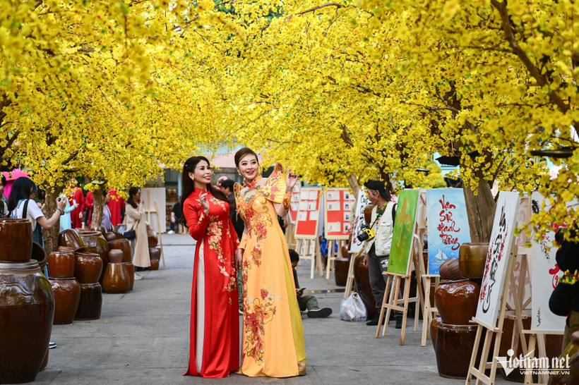 Festivales y actividades culturales atraen a turistas en ocasión del Tet. (Fuente: VNA)