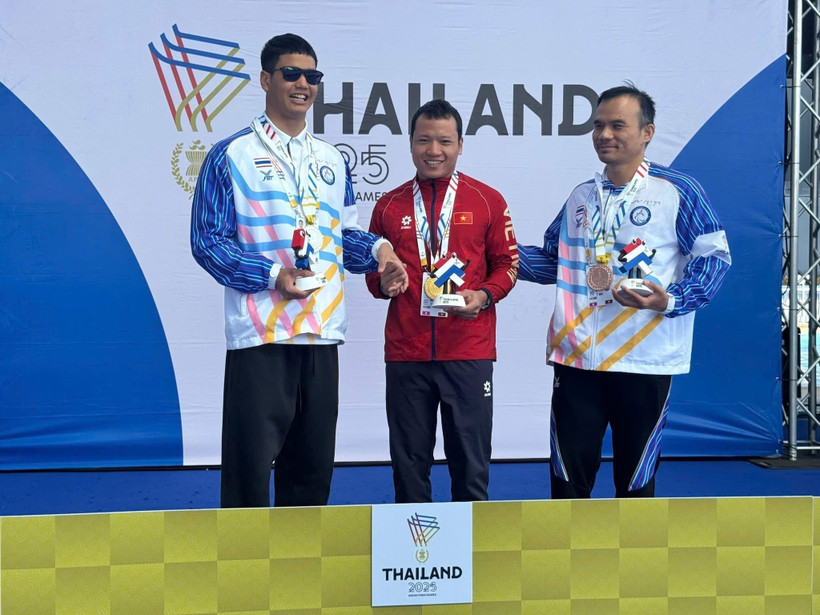 En la prueba masculina de 50 metros braza SB11, Nguyen Van Hanh se alzó con la medalla de oro tras registrar un tiempo de 36,37 segundos. (Fuente: VNA)
