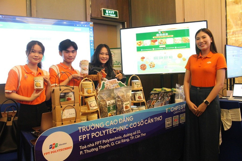 En el Festival de Innovación y Startups de la ciudad de Can Tho 2024 (Techfest Cantho 2024). (Fuente: https://cantho.edu.vn/)