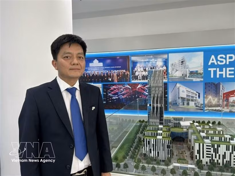 El profesor asociado y doctor Nguyen Huu Quynh, vicerrector de la Universidad CMC. (Fuente: VNA)