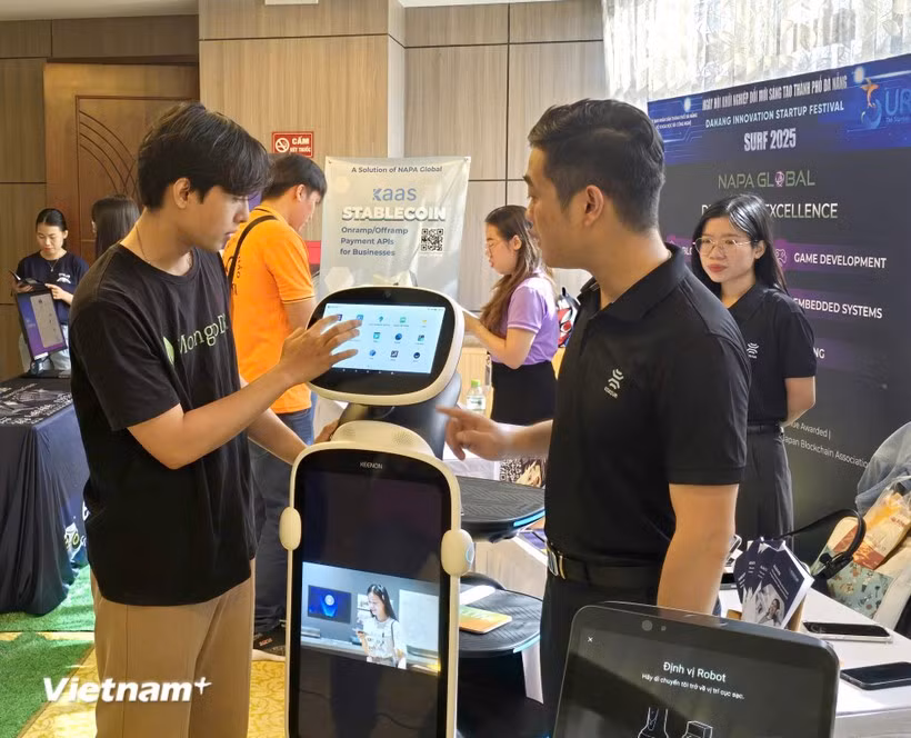 El Festival anual de emprendimiento e innovación organizado por la ciudad de Da Nang atrae numerosos desarrolladores de aplicaciones tecnológicas con eficacia en la práctica. (Fuente: VietnamPlus)